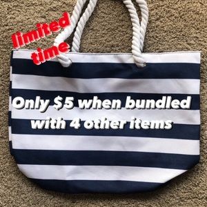 🔥5/$25🔥 Beach bag